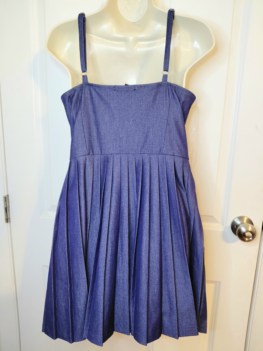 Trixxi Navy Denim Chambray Pleated Mini SPRING SUMMER dress 90's Style. Sz Med - Picture 7 of 10